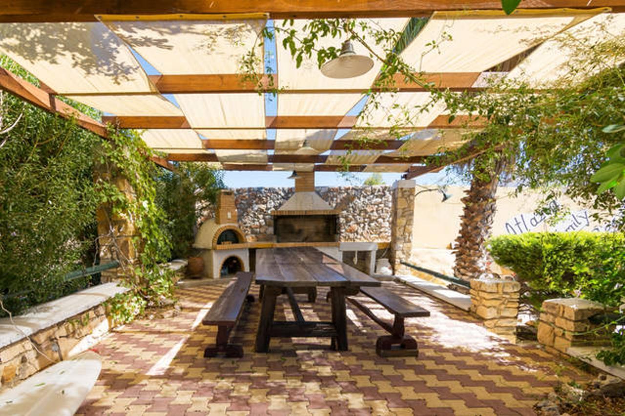 Atlazia Suites Alinda  Extérieur photo