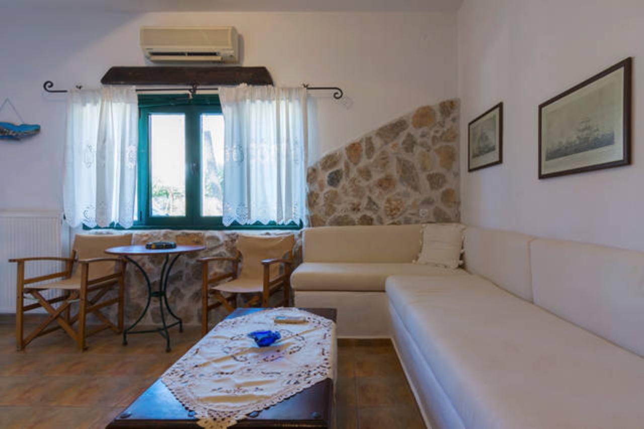 Atlazia Suites Alinda  Extérieur photo